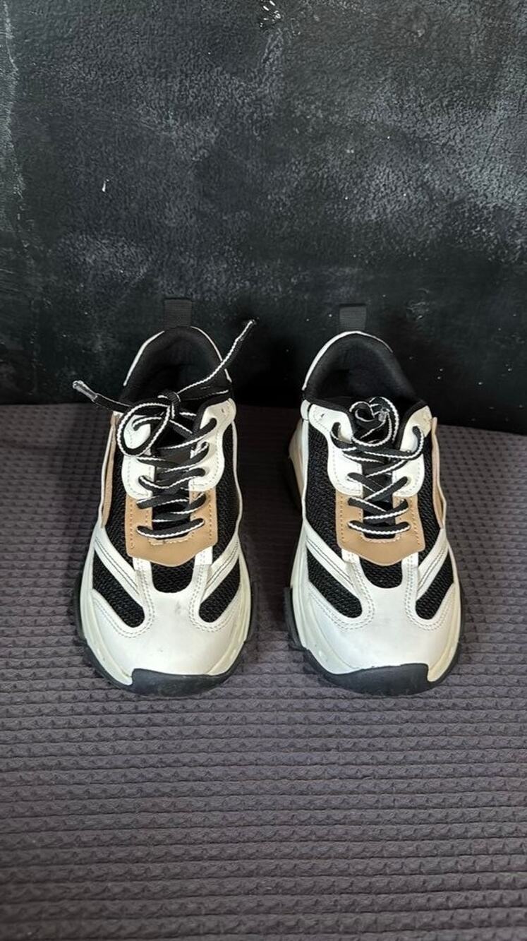Steve Madden Chunky Sneakers Women’s Size 9